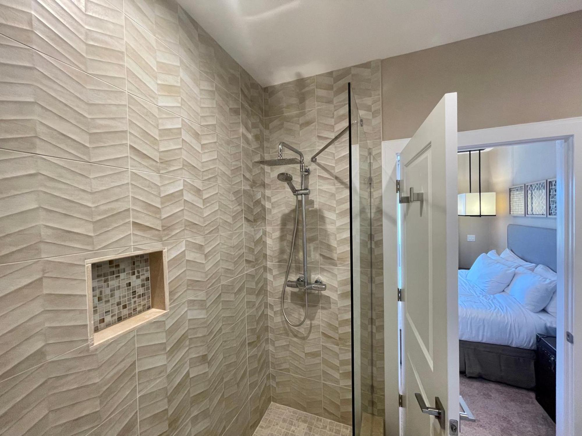 Luxury Home In Orlando With Private Hot Tub - 7 Min From Disney Parks - 3 Bedrooms And 4 Bathrooms! Zewnętrze zdjęcie