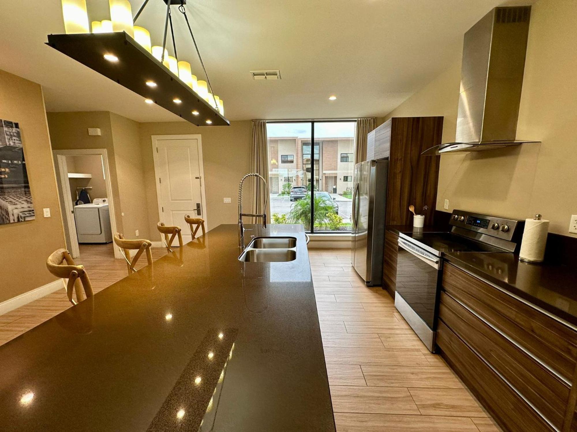 Luxury Home In Orlando With Private Hot Tub - 7 Min From Disney Parks - 3 Bedrooms And 4 Bathrooms! Zewnętrze zdjęcie